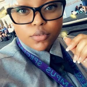 Meet your Posher, Roro